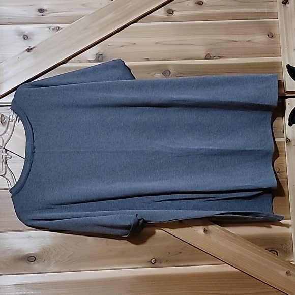 Deep V tunic - Picture 3 of 4